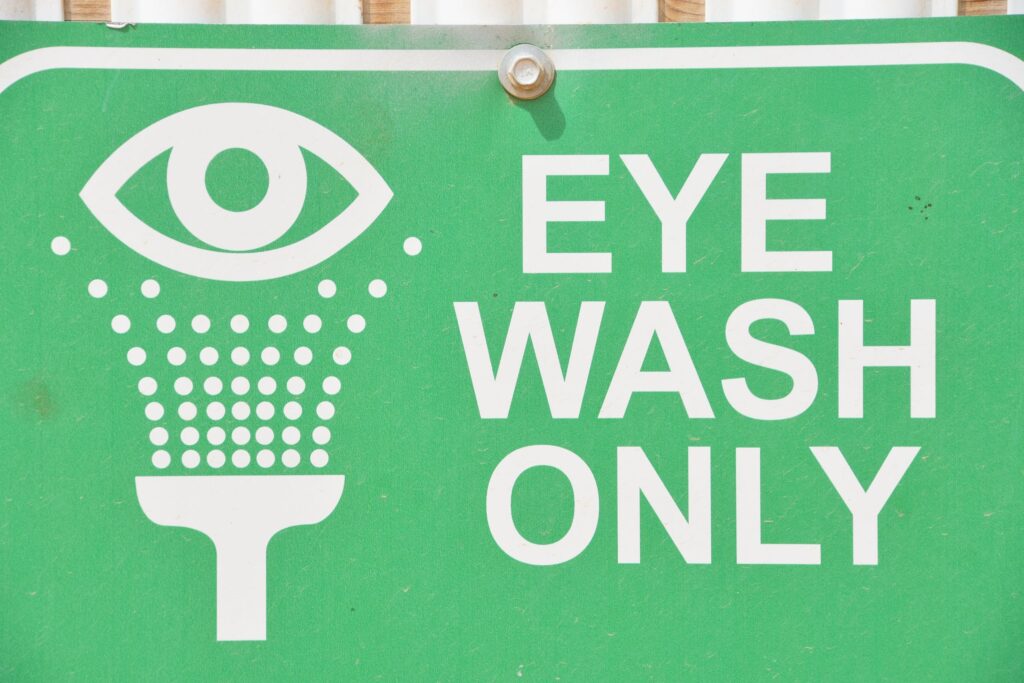 emergency eye wash station